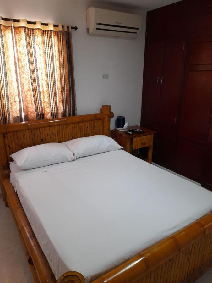 Hotel Cartagena Airport Exterior photo